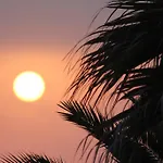 Chill In Surf House אכסניה אריסרייה