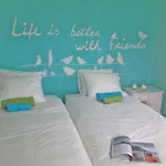 Chill In Surf House אכסניה *