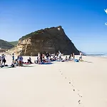 Chill In Surf House אכסניה *