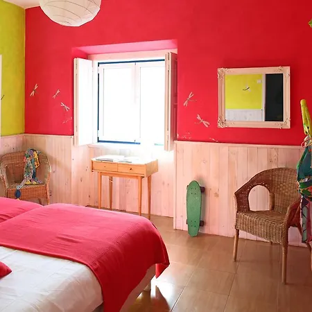 埃里塞拉舒尔冲浪旅馆 旅馆 *