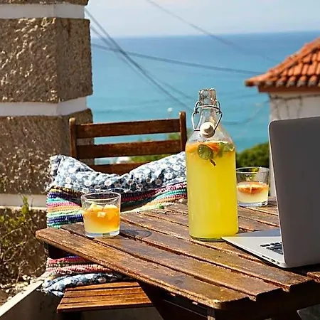Chill In Surf House * Ericeira