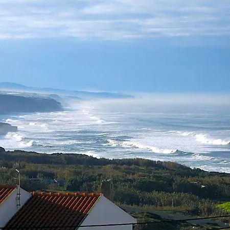 Chill In Surf House Ostello Ericeira