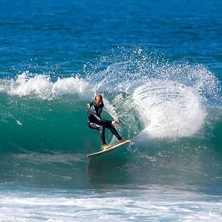 Chill In Surf House *